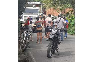 El accidente ocurrió en el barrio Los Mangos. La paciente debió ser trasladada al hospital del municipio.