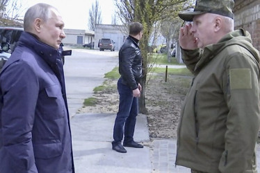 Vladímir Putin visitó los cuarteles generales de dos unidades de tropas que luchan en las regiones ucranianas de Jersón y Lugansk, anexionadas por Rusia.