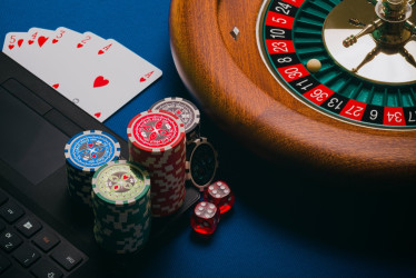 Explorando la Emoción de los Casinos Online: Tragamonedas con Bote Progresivo