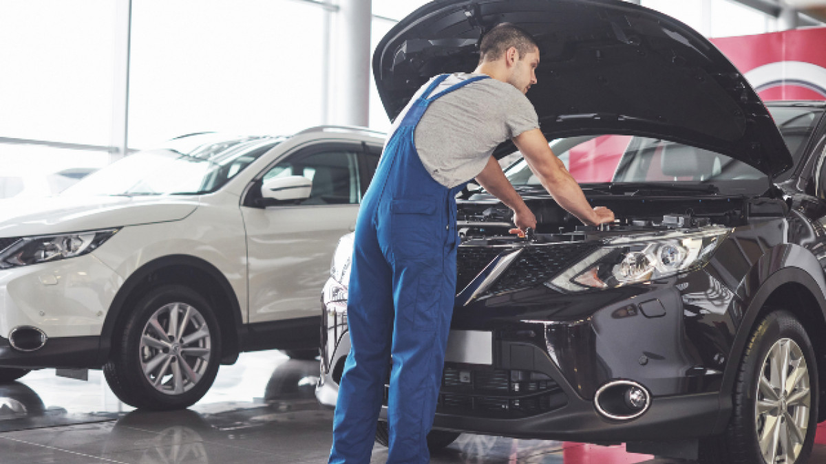 El motor está entre los puntos más importantes para revisar en un carro antes de comprarlo. Fíjese que la potencia esté acorde a las características del vehículo.