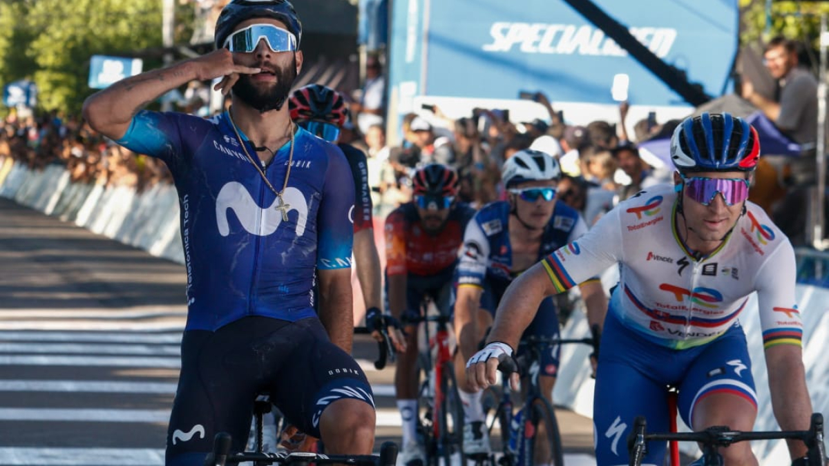 El nacido en La Ceja (Antoquia) ganó la cuarta etapa de la clásica argentina y se enfundó el maillot blanco con cuadritos celestes que adorna al líder.