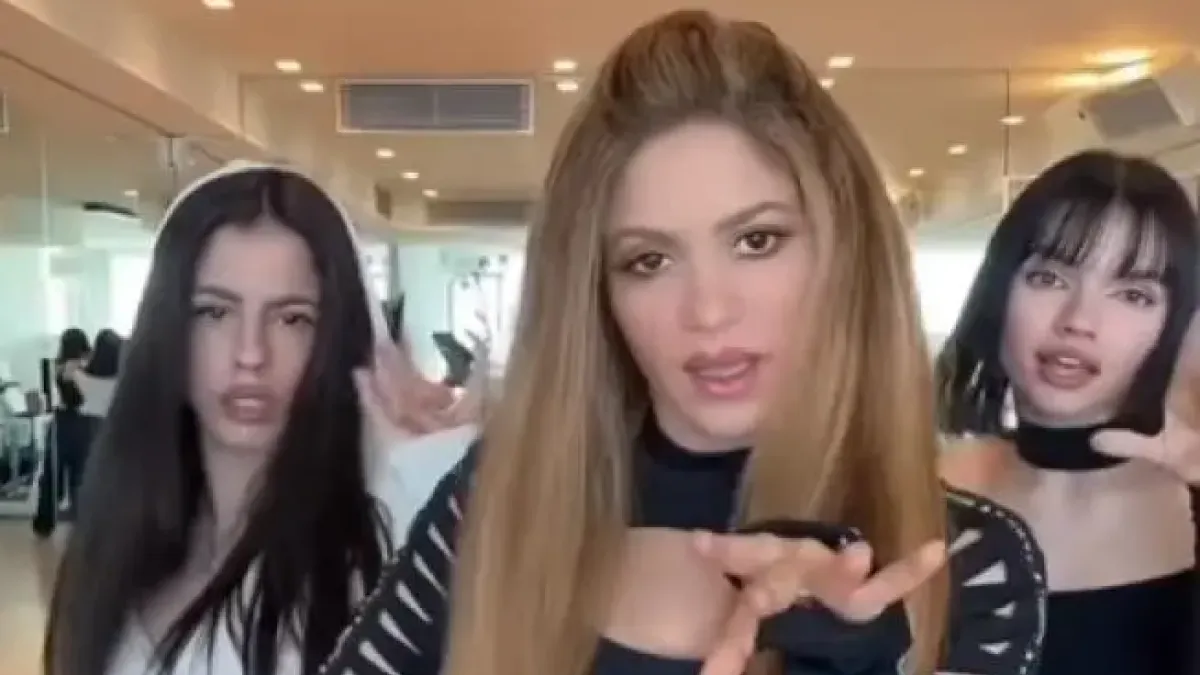 Shakira con Bella Dose. 