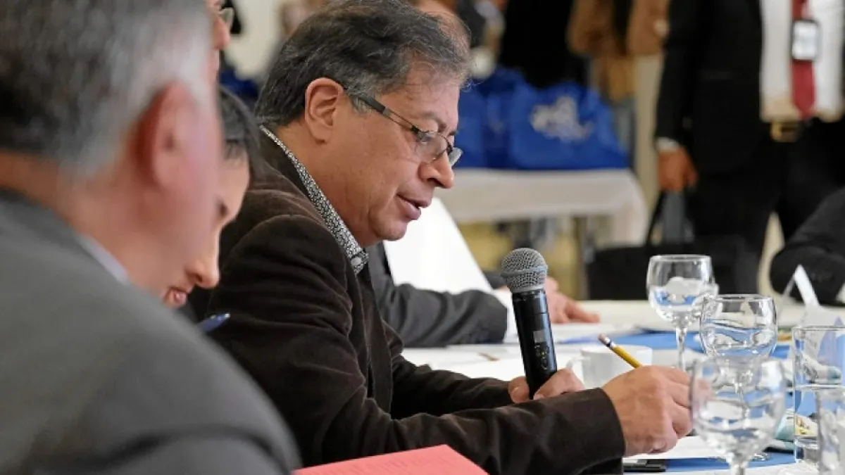Gustavo Petro envía un mensaje al país con su primeros cambios en el gabinete ministerial.