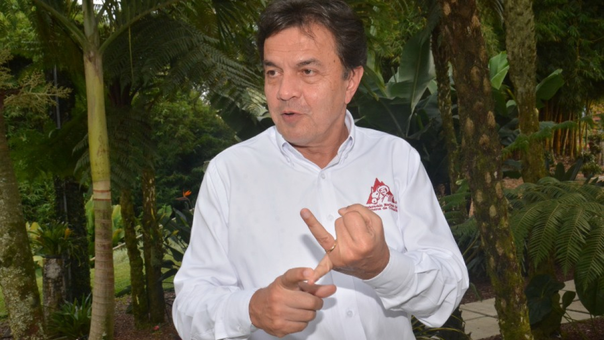 Gerente saliente de la Federacafé, Roberto Vélez Vallejo 