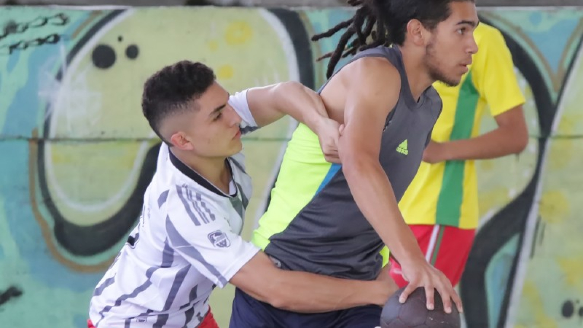El balonmano es una de las disciplinas que retornan a la reglamentación del 2019. Las otras son baloncesto, fútbol de salón y voleibol.