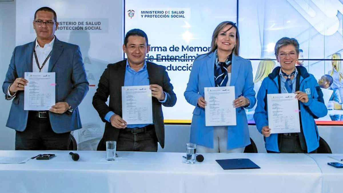 Foto | Alcaldía de Bogotá | LA PATRIA  Más allá de esta fábrica, que aunque "quedará en Bogotá, es de Colombia" en palabras de Claudia López, alcaldesa de la capital; la ministra Corcho agregó que desde la cartera de Salud están adelantando diálogos con la Universidad de Antioquia para acordar "el proceso de producción de medicamentos de enfermedades olvidadas".