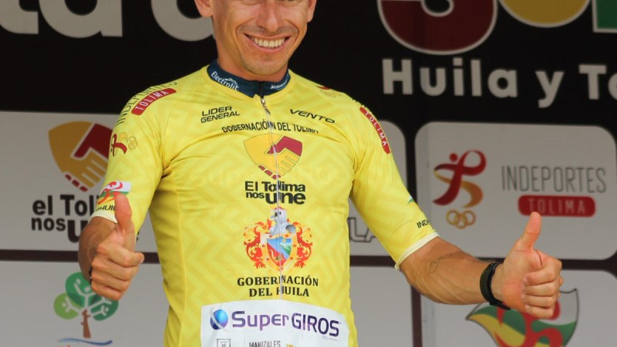 Dídier Chaparro llegó este sábado de tercero a la meta, pero se consolida como líder en la general.