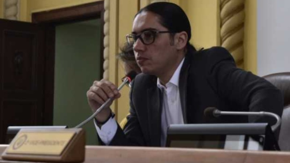 Juan Sebastián Gómez, actual representante a la Cámara por Caldas, es uno de los principales líderes de la barra Holocausto Norte.