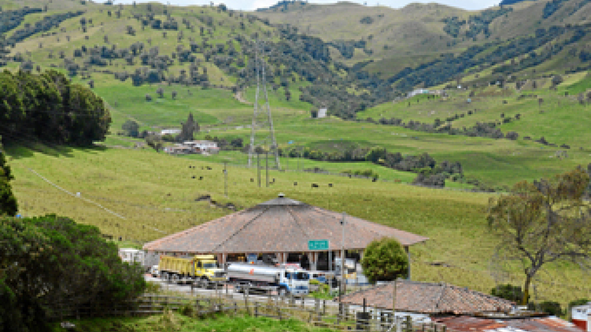 Se espera la decisión que tome la UNGRD sobre la reducción, en 5 kilómetros, de la zona de peligro por la actividad del Volcán Nevado del Ruiz, que se mantiene en nivel naranja.