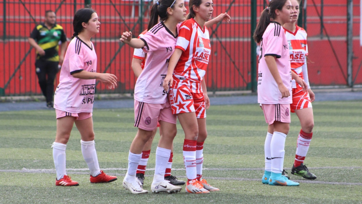 Desde esta tarde vuelven la belleza, la gracia y el talento del mejor fútbol femenino de Caldas.