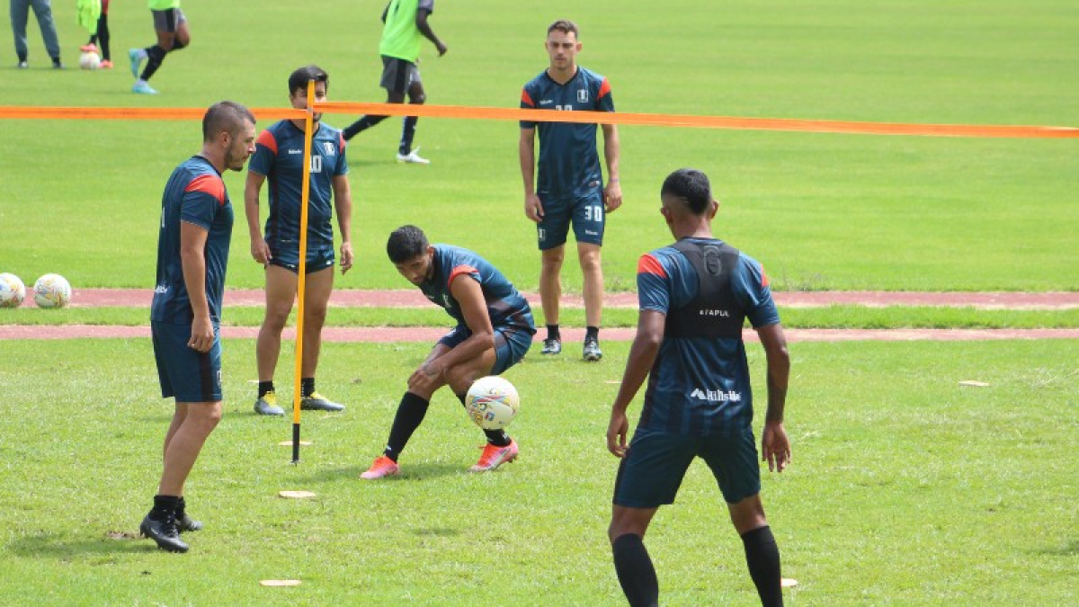 El Once Caldas entrenó ayer en la cancha del estadio Palogrande. Hoy, a puerta cerrada, recibirá al Atlético Junior.