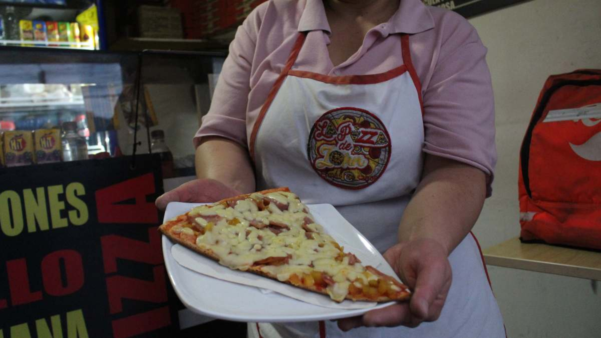 Prepárese para estirar el queso de las mejores pizzas de la ciudad