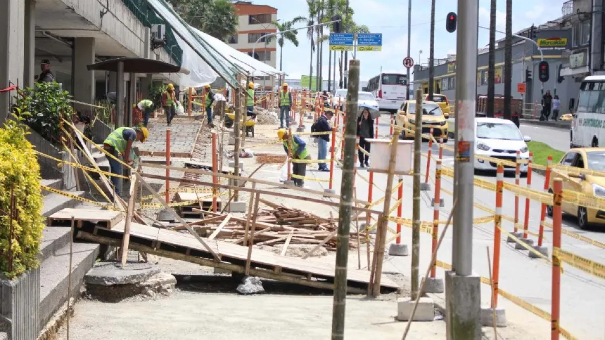 Así lucen las obras cerca a la Universidad de Manizales.