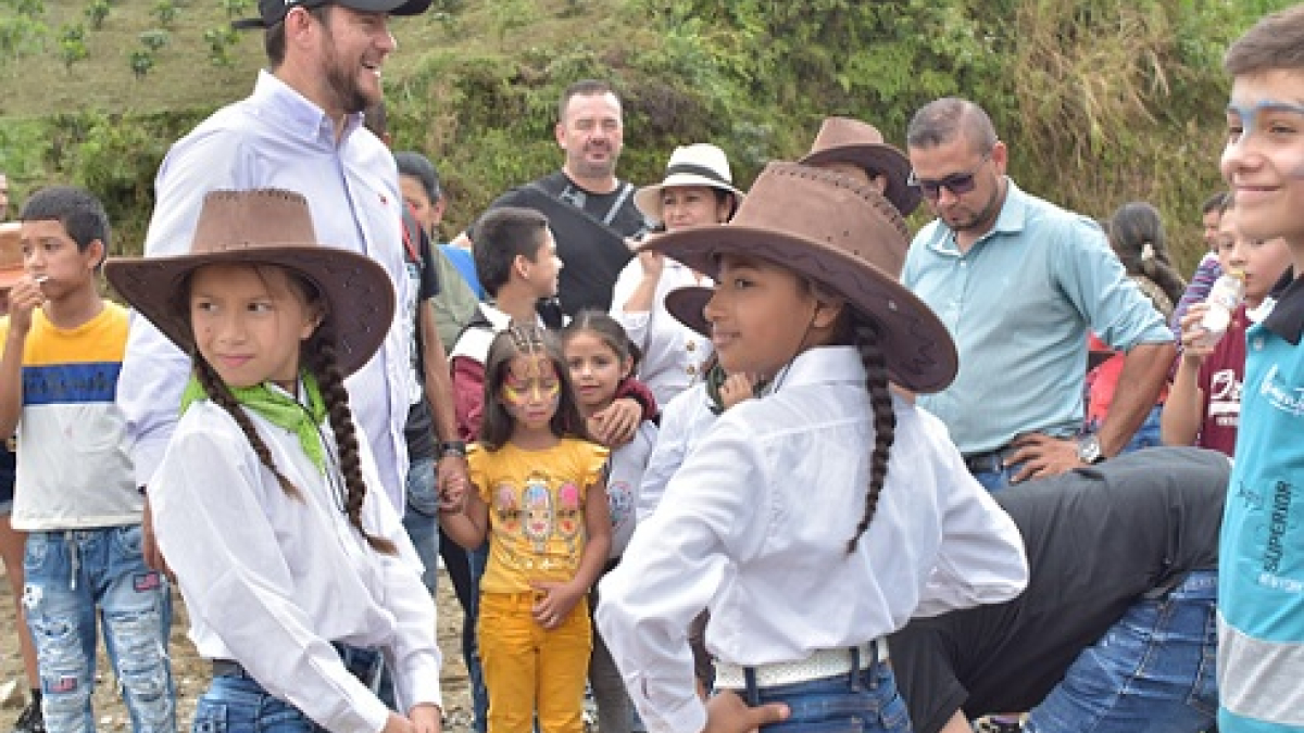 Galardonaron como Alcalde Solidario e Incluyente de Colombia 2023 al mandatario de Marquetalia (Caldas).
