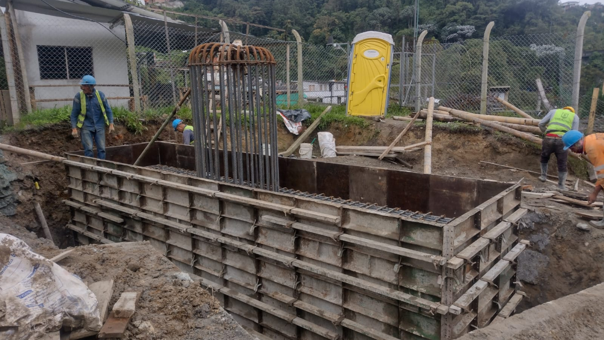 Este es uno de los 16 caisson que adelanta la Alcaldía en Los Cedros.