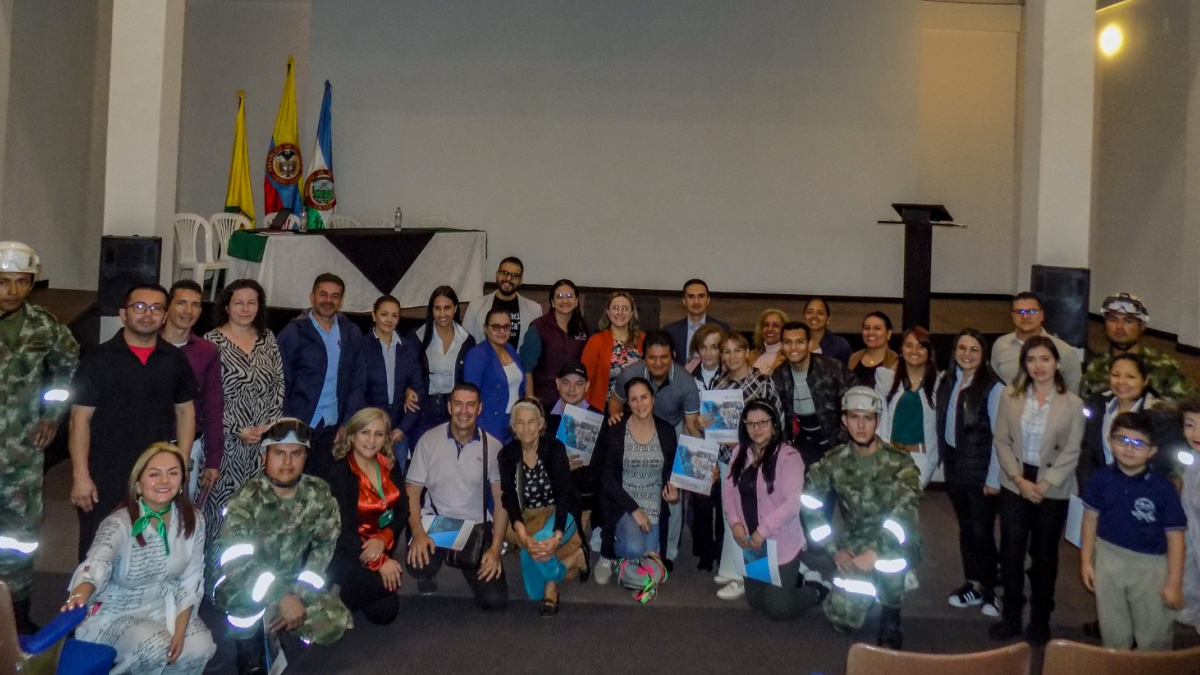 La Dirección de Asuntos Religiosos del Ministerio del Interior convocó a líderes religiosos, universidades y entes administrativos y de control en el Teatro Municipal 19 de Octubre, de Villamaría (Caldas), para crear la Red Humanitaria Interreligiosa para la Atención de Crisis. 