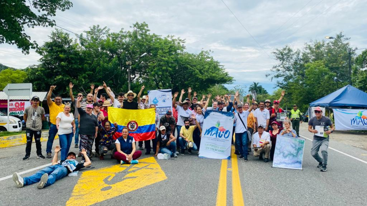 Campesinos protestaron contra el proyecto Miel II, desde el lunes hasta ayer, cuando finalmente fueron atendidos.