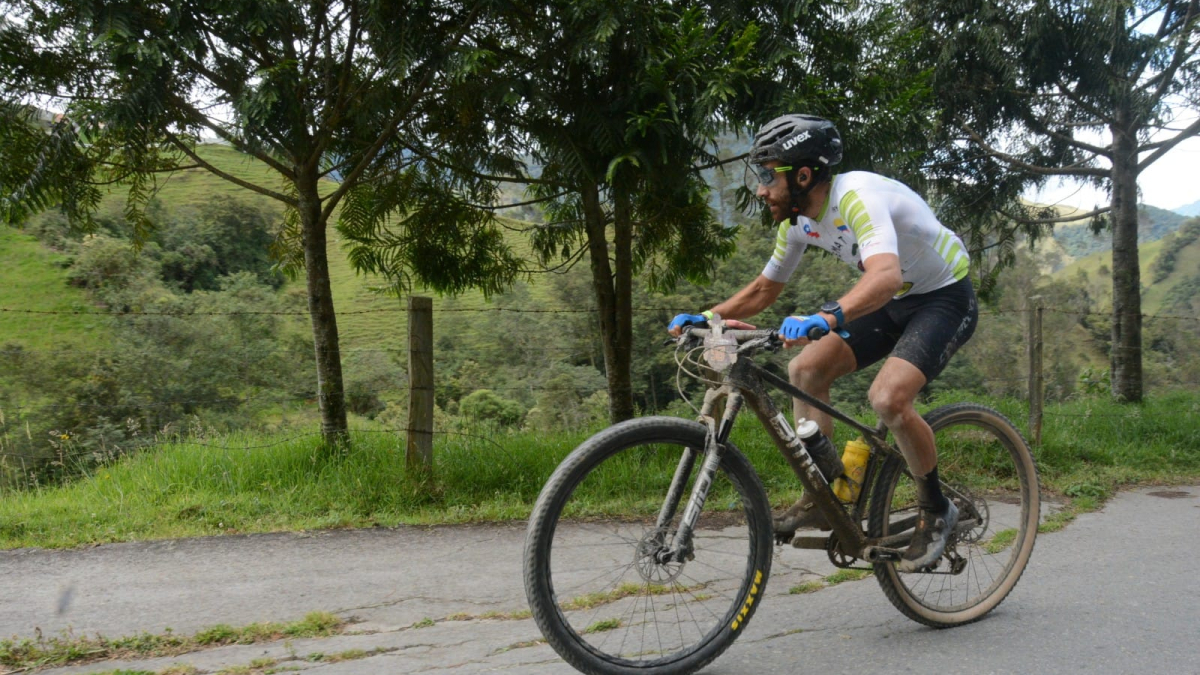 Yeison Alejandro Rincón suma a su palmarés el triunfo en ciclomontañismo en la cuarta edición del Desafío Marulanda.