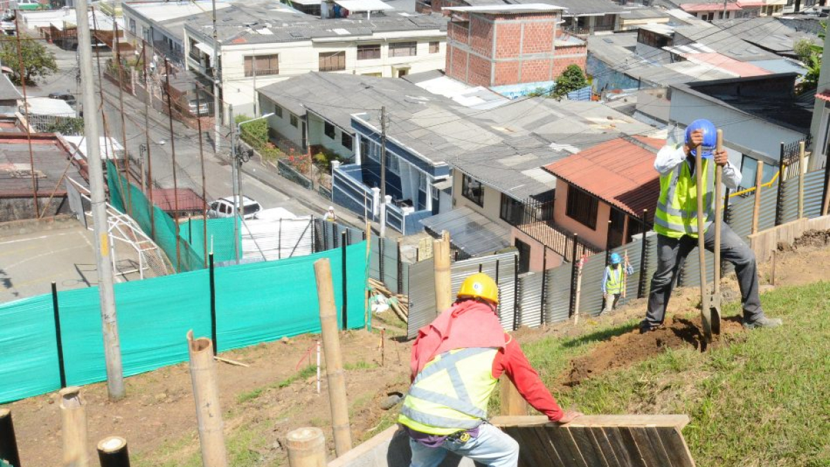 En el barrio Fátima avanzan las obras de construcción de la segunda estación de la Línea 3 del Cable Aéreo.