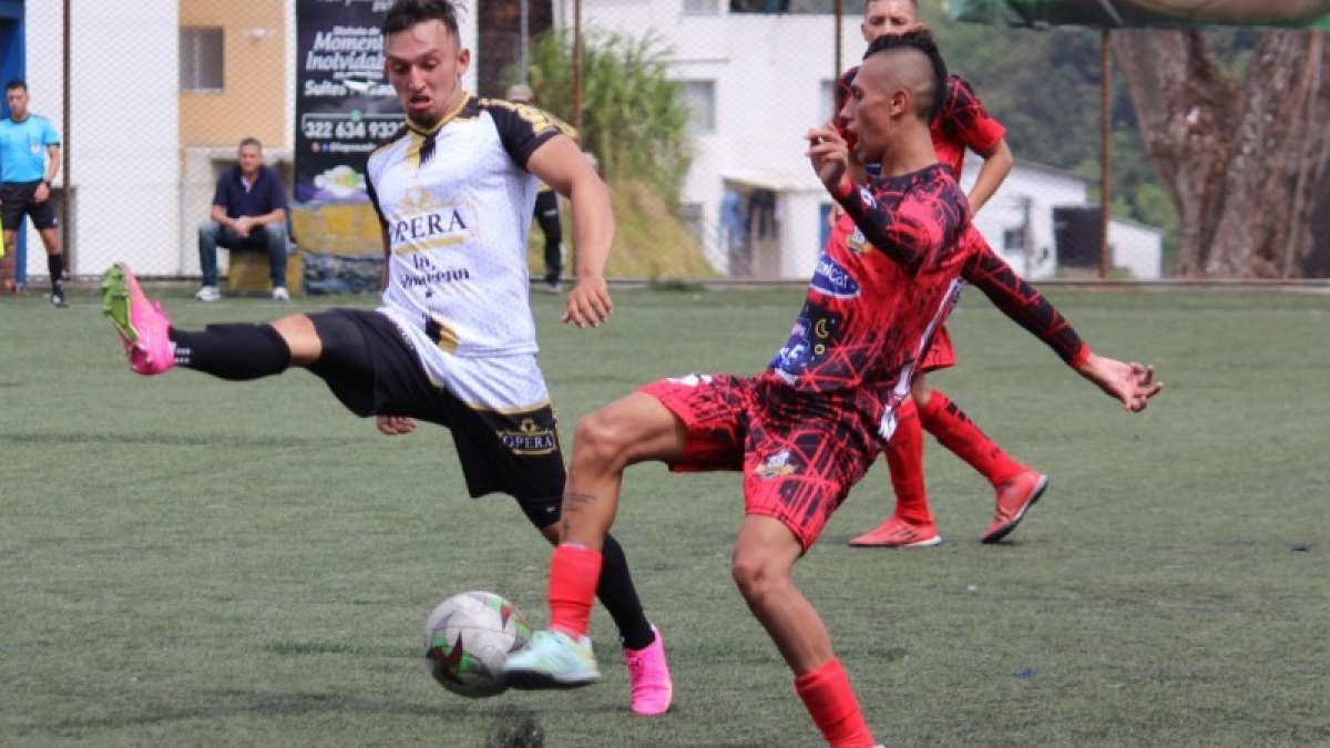 La Copa Ciudad de Villamaría llegará hoy a su quinta fecha de la segunda fase con cuatro invictos, tres positivos y uno negativo.
