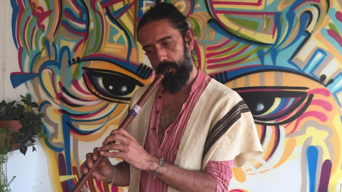 Ernesto "Teto" Ocampo, también trabajó con artistas con artistas colombianos. 
