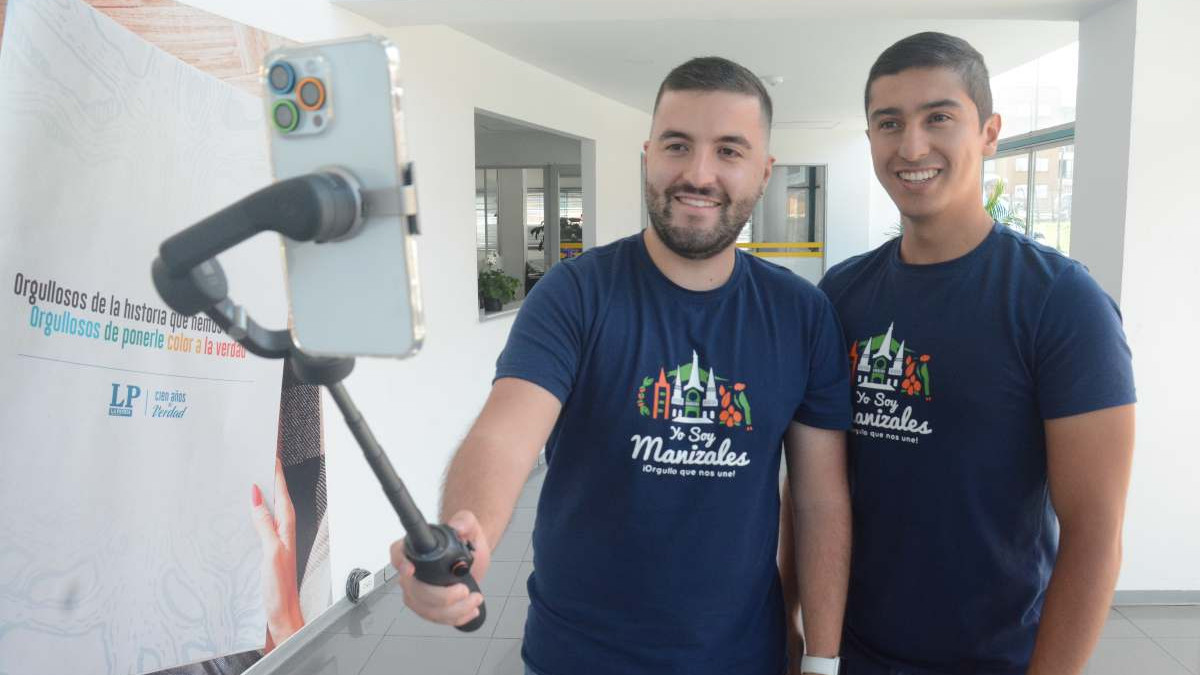 Fotos | Freddy Arango | LA PATRIA Daniel Hoyos y Luis Garzón crearon la empresa Yo Soy Manizales y también son amigos desde niños.