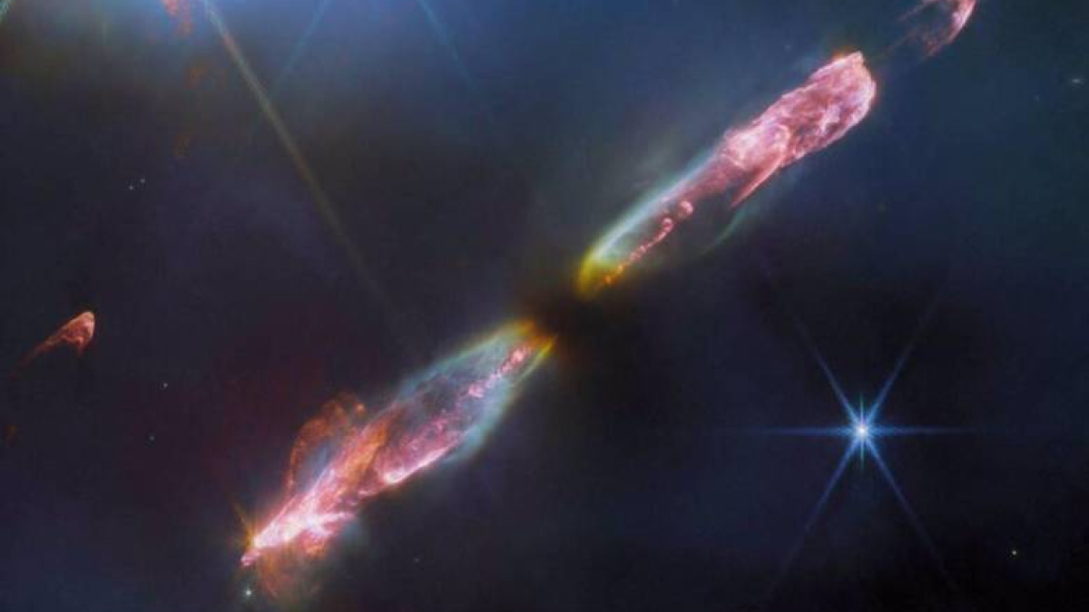 La imagen muestra a Herbig-Haro 211 (HH 211), localizado a unos 1.000 años luz de la Tierra, en la constelación de Perseo