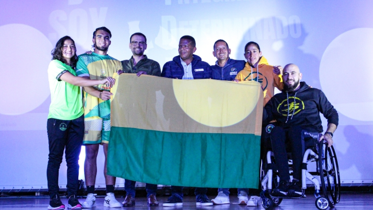 Entrega de la bandera de Caldas para los XXII Juegos Nacionales y VI Paranacionales