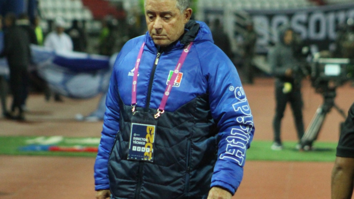 El antioqueño Pedro Sarmiento fue técnico del Once Caldas hasta este lunes.