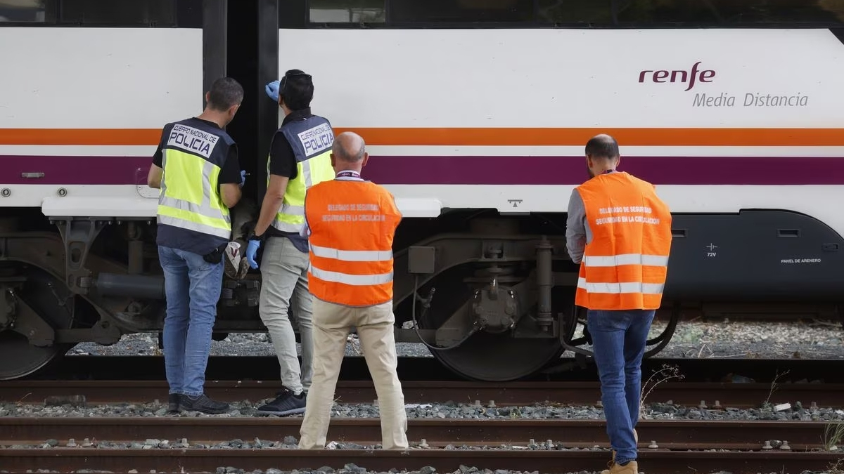 Álvaro Prieto, de 18 años, jugaba en el Juvenil del Córdoba CF. Llevaba desaparecido desde el jueves. Lo hallaron entre dos vagones de un tren en Sevilla.