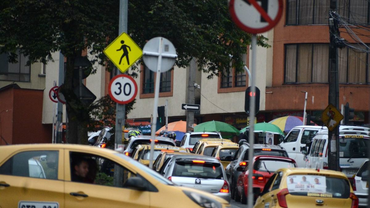 Sobre la Avenida Paralela se produce esta congestión, sobre todo en horas pico.