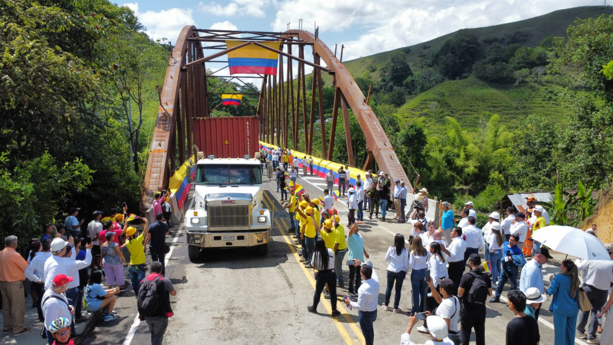 Inauguración nuevo puente El Alambrado