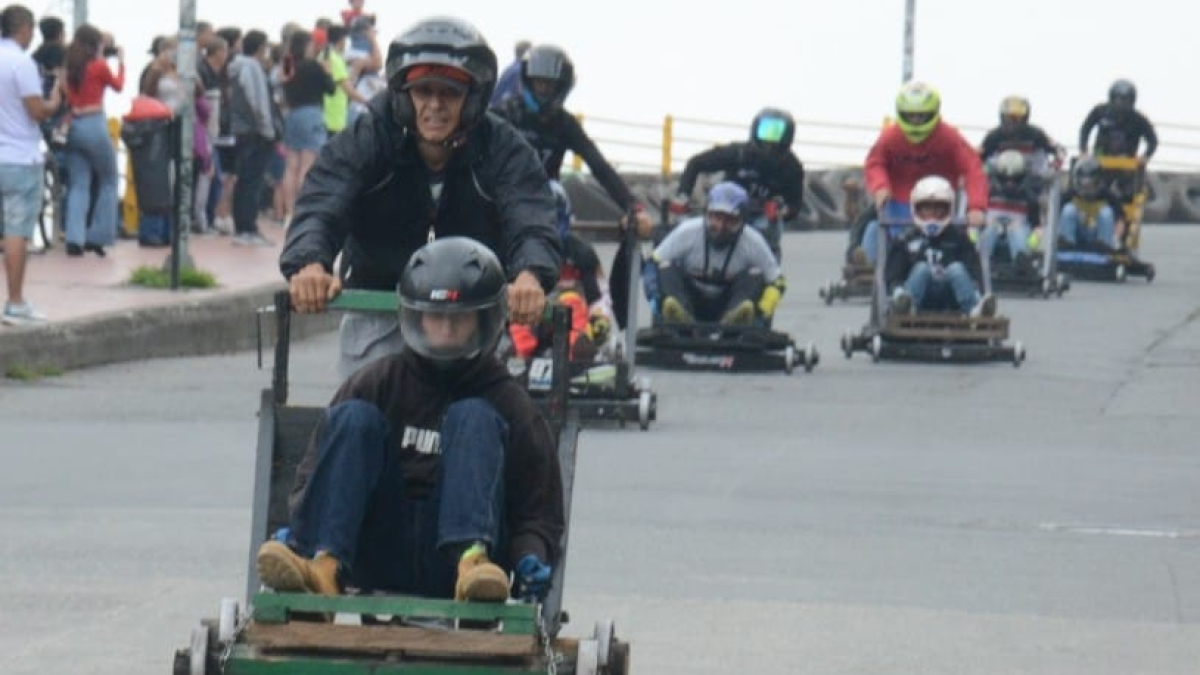 La carrera se inició en el barrio Chipre y terminó en La Francia. Se corrieron las modalidades de triciclos, patinetas, sillas de ruedas y carritos de balineras.