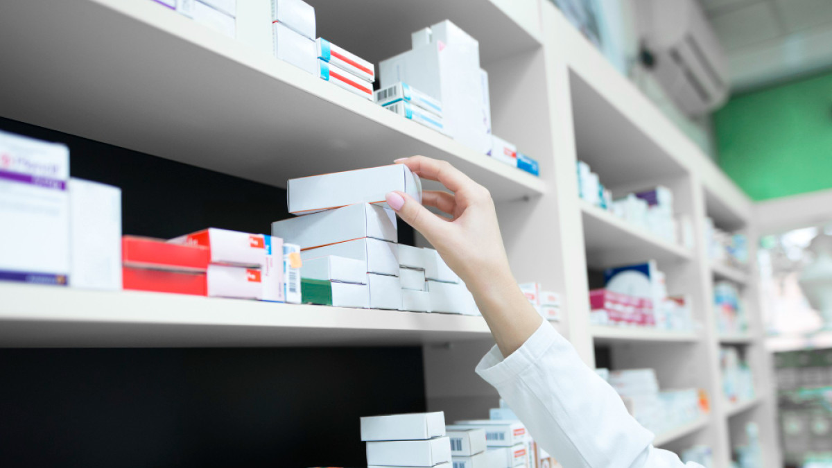 Ilustración sobre una farmacia.