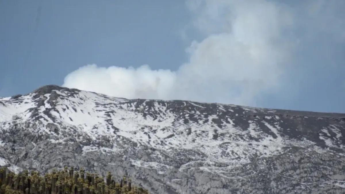 El Servicio Geológico Colombiano informó que ha aumentado la actividad del volcán Nevado del Ruiz en los últimos días respecto a las últimas semanas.