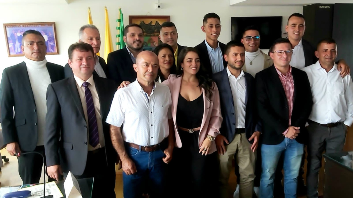Los concejales de Neira tomaron posesión de su cargo el pasado martes. El acto contó con la presencia del alcalde, Jhon Jairo Castaño.