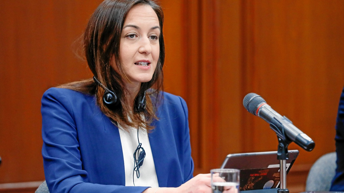 Foto | EFE | LA PATRIA  La jefe de la misión para Colombia del Fondo Monetario Internacional, Ceyda Oner, destacó el "progreso encomiable" de Colombia en el último año para avanzar hacia una actividad económica más sostenible.