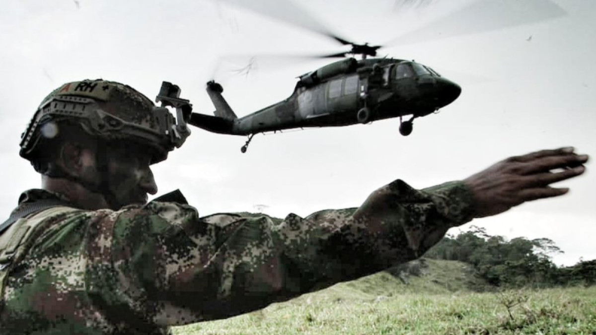 Imagen de ilustración. Tropas en tierra del Ejército adelantan labores de búsqueda y rescate de la tripulación y pasajeros.