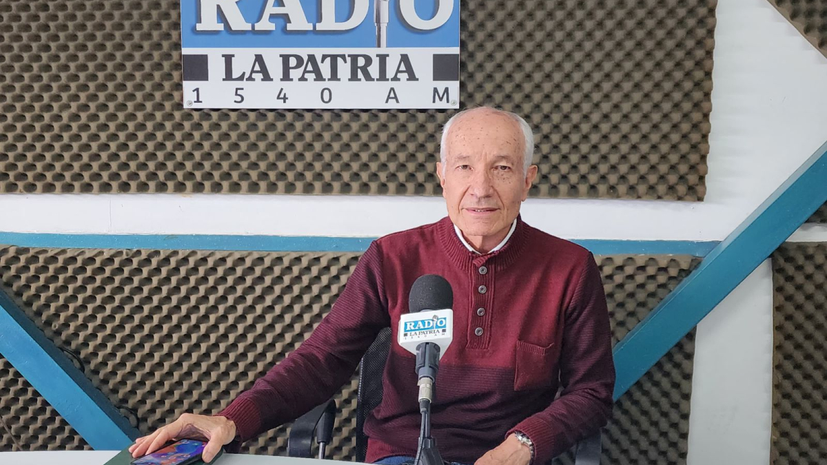 Justo Pastor López, gerente de la Plaza de Mercado de Manizales, en su visita a LA PATRIA Radio.