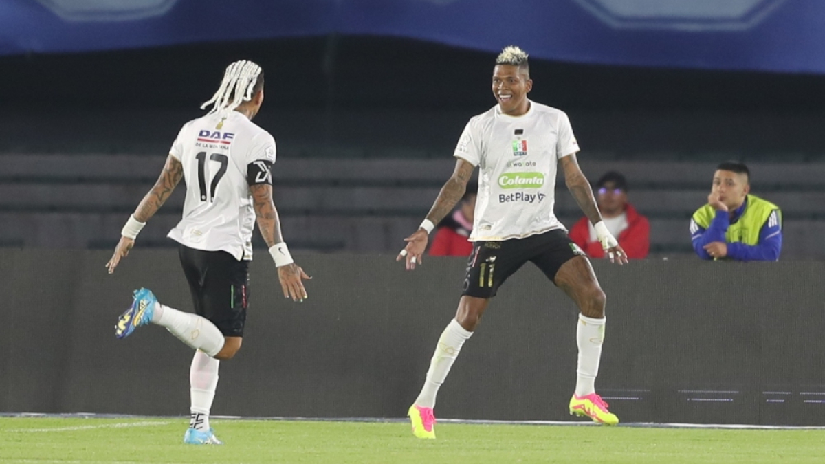 dayro-moreno-y-billy-arce-celebran-el-gol-del-once-caldas