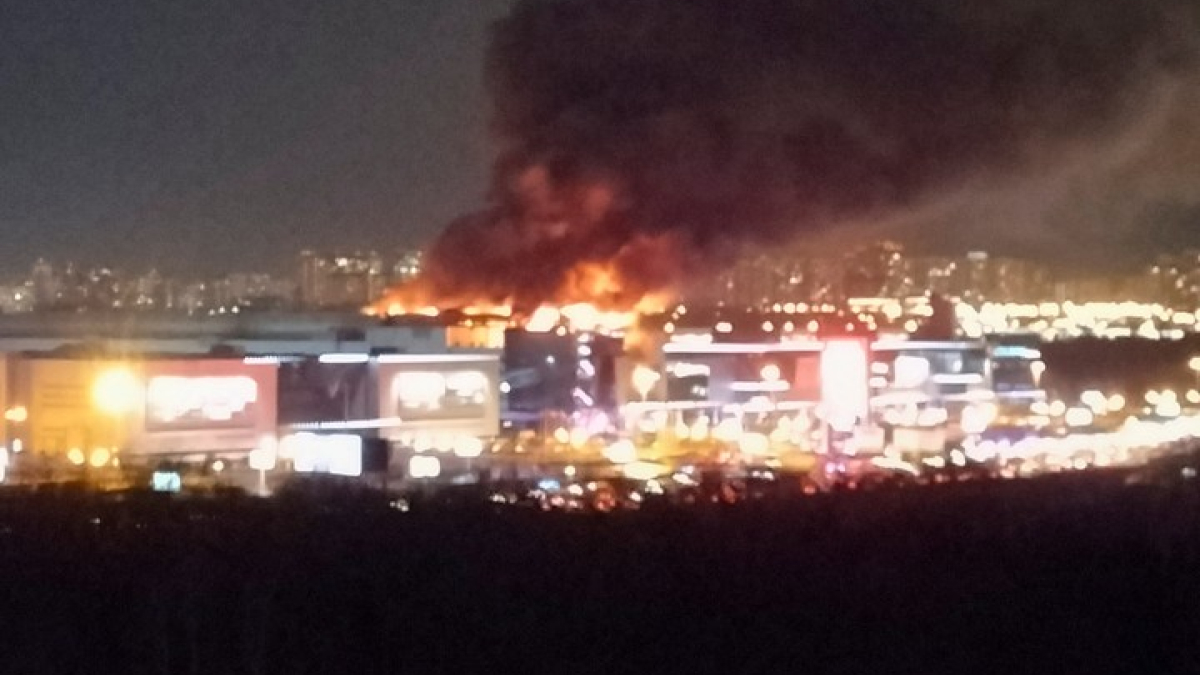Ocurrió en el el centro comercial Crocus City Hall, en Moscú. 
