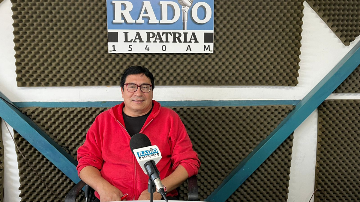 Mario Armando Valencia Cardona, autor del libro Latitud cero lecciones de equilibrio.