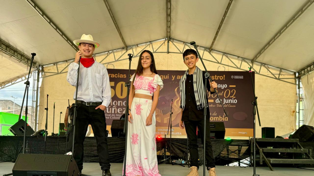 Los tres participantes de Caldas en el Encuentro Infantil Mateo Ibarra. 