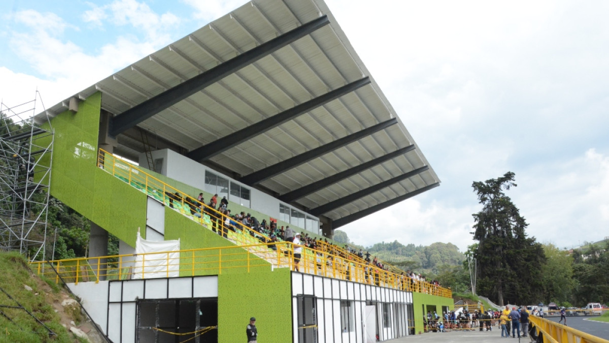 En 88 % avanzan las obras del Patonódromo del Bosque Popular. Así se veía el escenario en la competencia nacional que hubo la semana pasada.