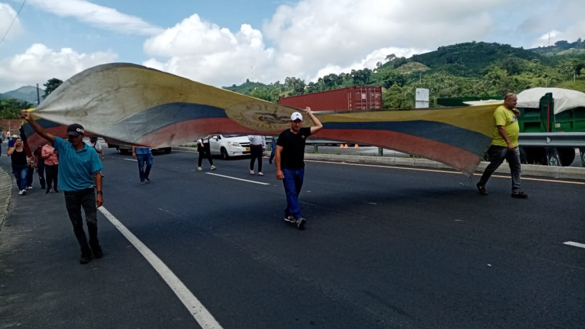 Habitantes de las veredas Guayabal y La Capilla esperan que la Agencia Nacional de Infraestructura socialice con ellos el proyecto del retorno que construirá en el sector de La Y.