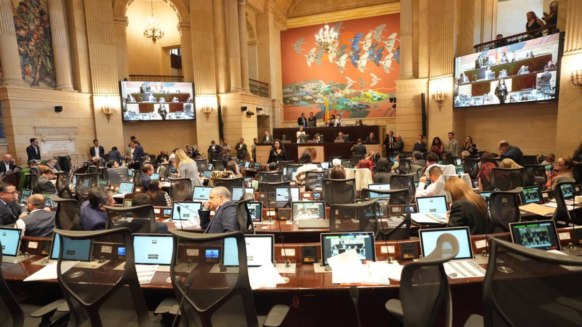 En plenaria de la Cámara de Representantes se suspendió la votación de artículos que busca la prohibición de las corridas de toros en Colombia.