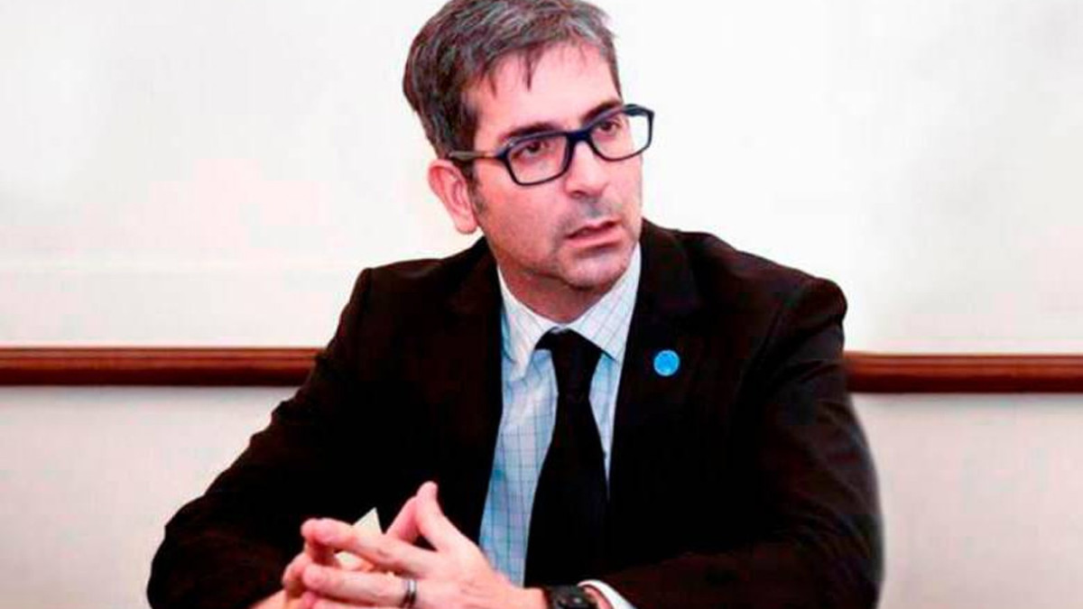  Marcelo Pecci.