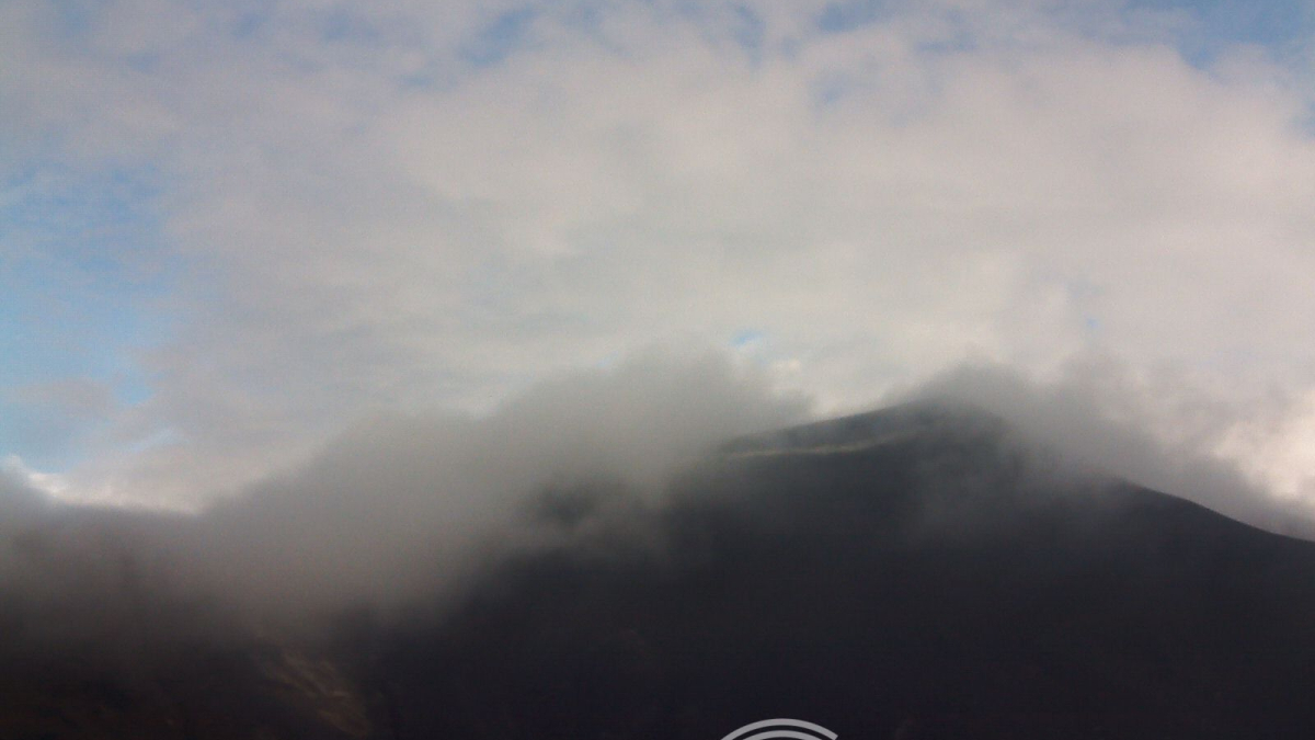 Este es el volcán Puracé, que desde el 3 de mayo se encuentra en estado de alerta Naranja.