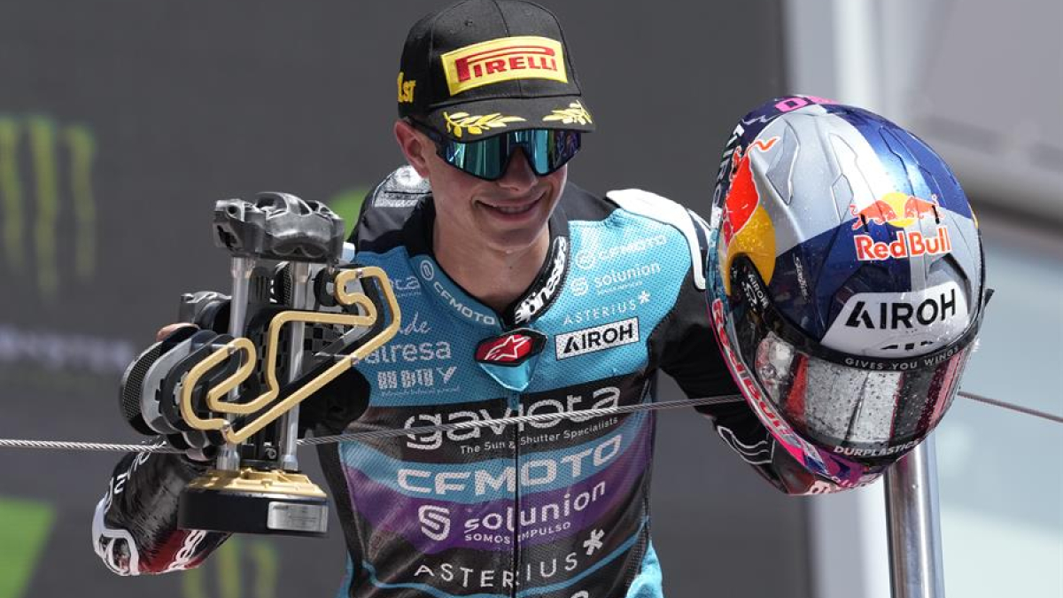 El piloto colombiano de Moto3 David Alonso, del CF Moto Aspar Team, ganó la semana pasada el Gran Premio de Cataluña de Motociclismo.