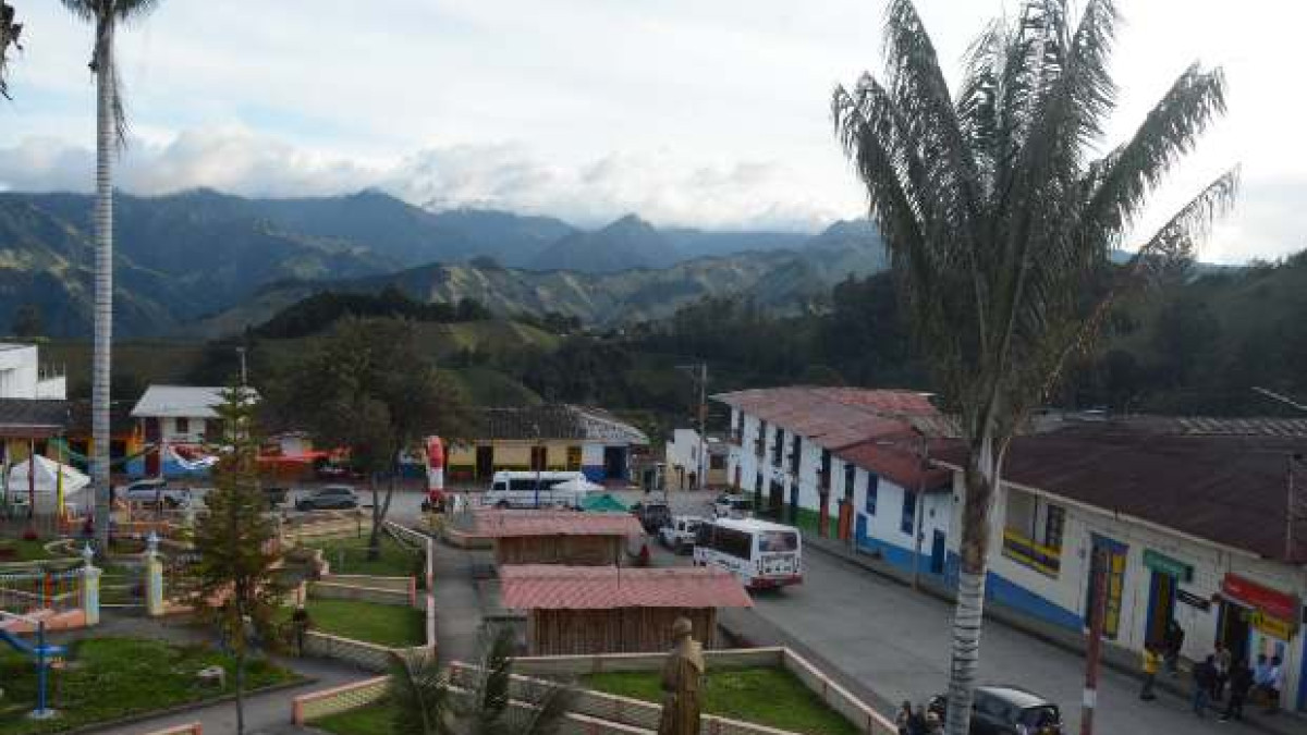 Marulanda, ubicado en el nororiente, es el municipio con mayor altitud en Caldas. Se le reconoce por sus hermosos paisajes y rebaños de ovejas.